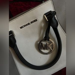 USED MICHEAL KORS BAG